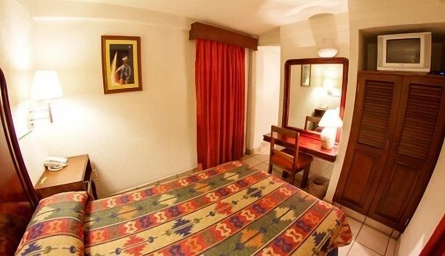 Bedroom 4, Hotel Calenda, Del Centro