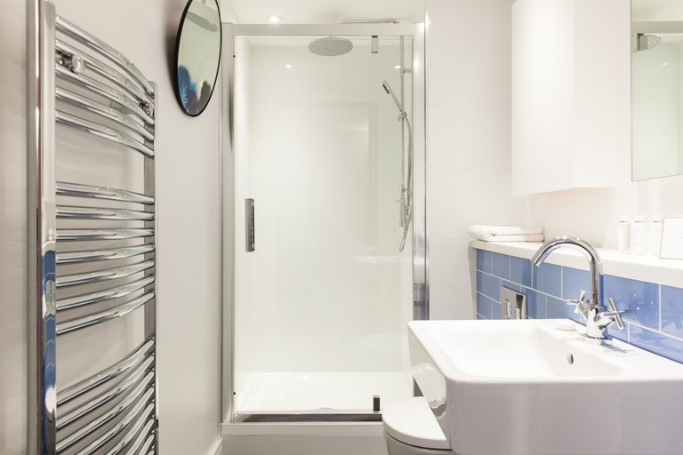 Bathroom 5, Rockwell East, London