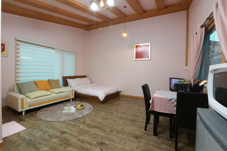 Bedroom 3, Tirol Pension, Pyeongchang