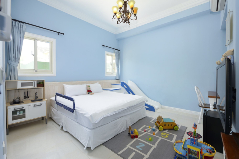 Bedroom 3, Dancing Butterfly Slide Family Inn, Yilan