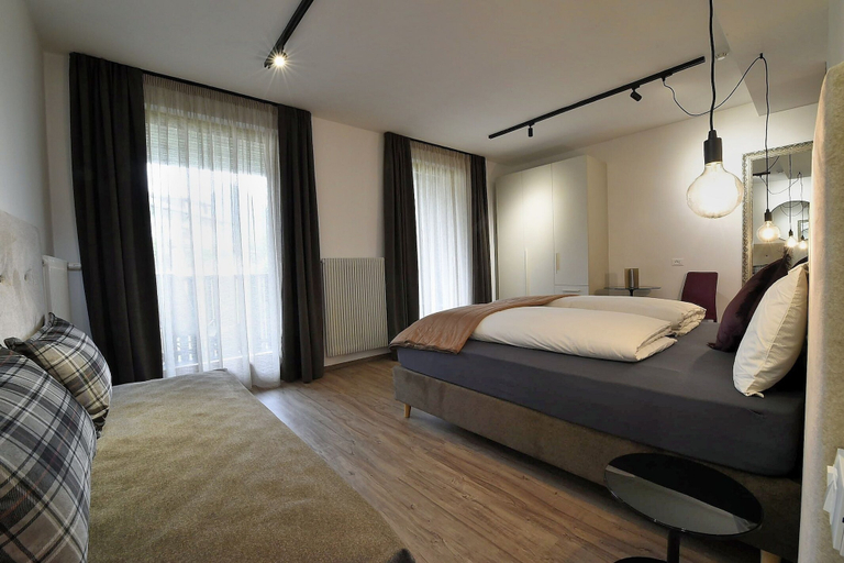 Bedroom 3, Pension Fellis, Bolzano