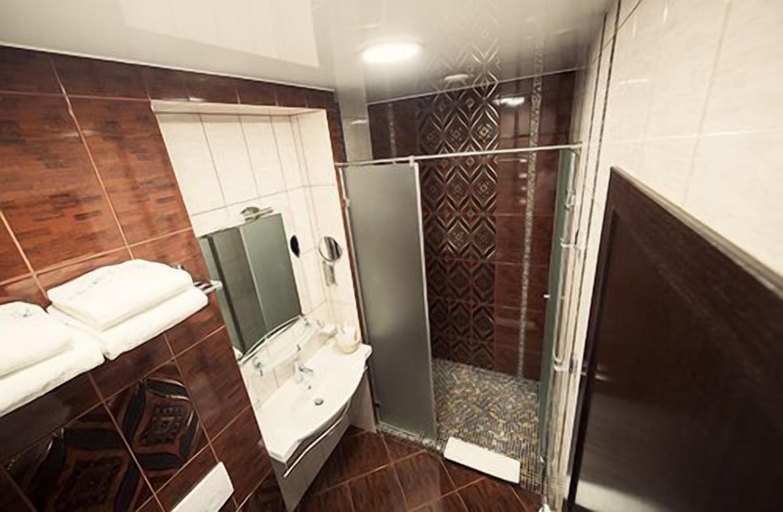 Bathroom 3, Hotel Almira, Volzhskiy rayon