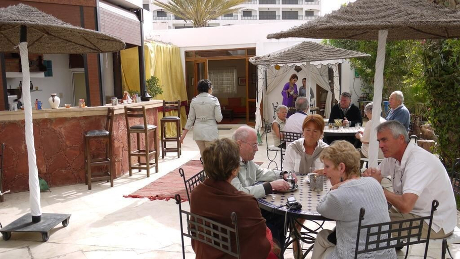Food & Drinks, Flathotel, Agadir-Ida ou Tanane