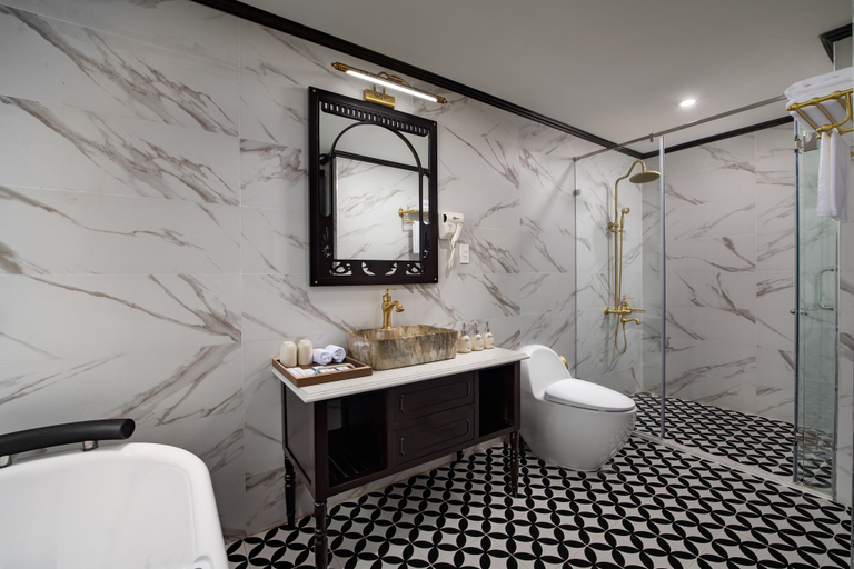 Bathroom 5, Aspira Cruises, Hạ Long