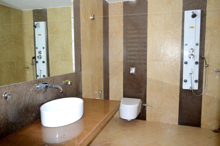 Bathroom 5, Baga Retreat, North Goa