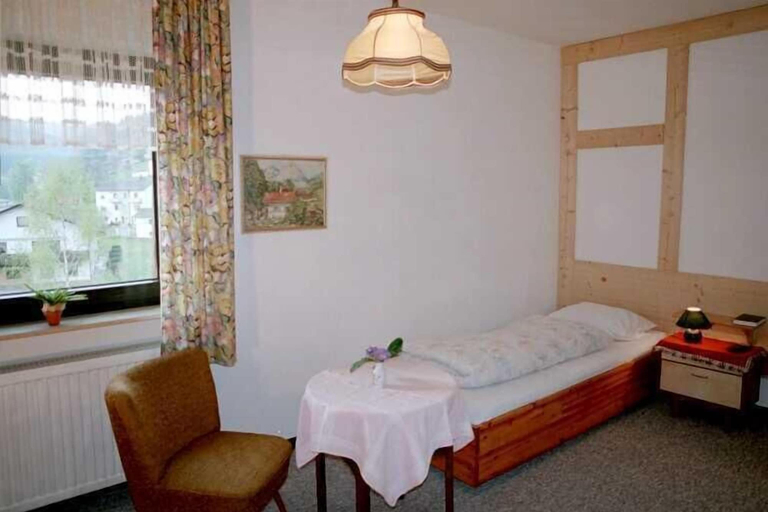 Bedroom 3, Gasthof Pension Zur Traube, Odenwaldkreis