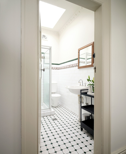 Bathroom 3, The Dunkirk Hotel, Sydney