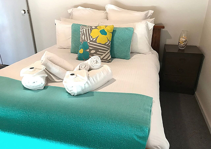 Bedroom 2, Cosy AffordableGetaway Wifi Netflix Wine, Wellington - Rosedale
