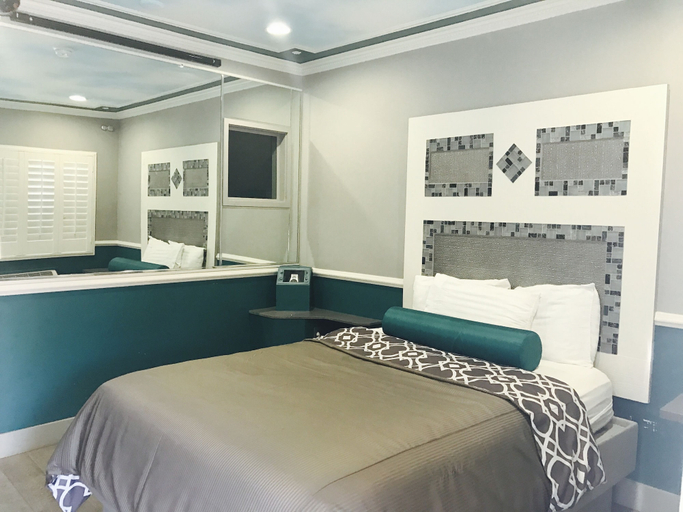 Bedroom 1, Royala Inn, Los Angeles
