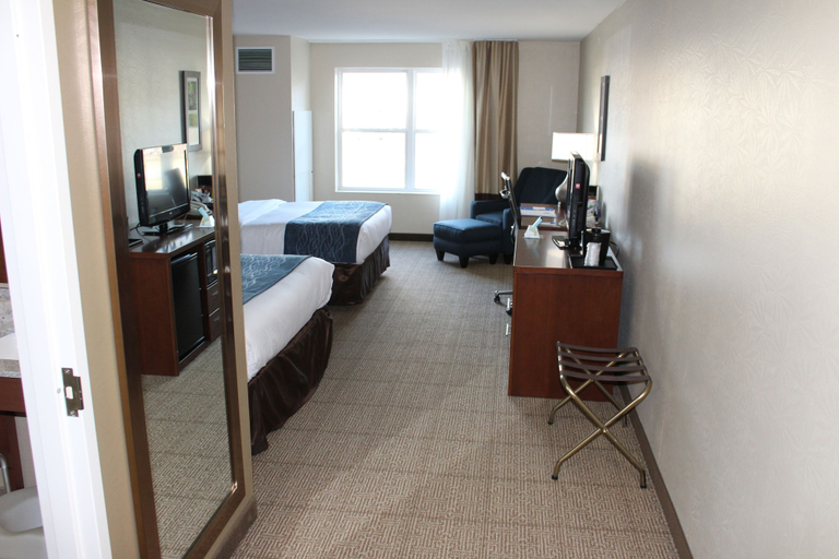 Bedroom 3, Comfort Inn & Suites Northern Kentucky, Campbell