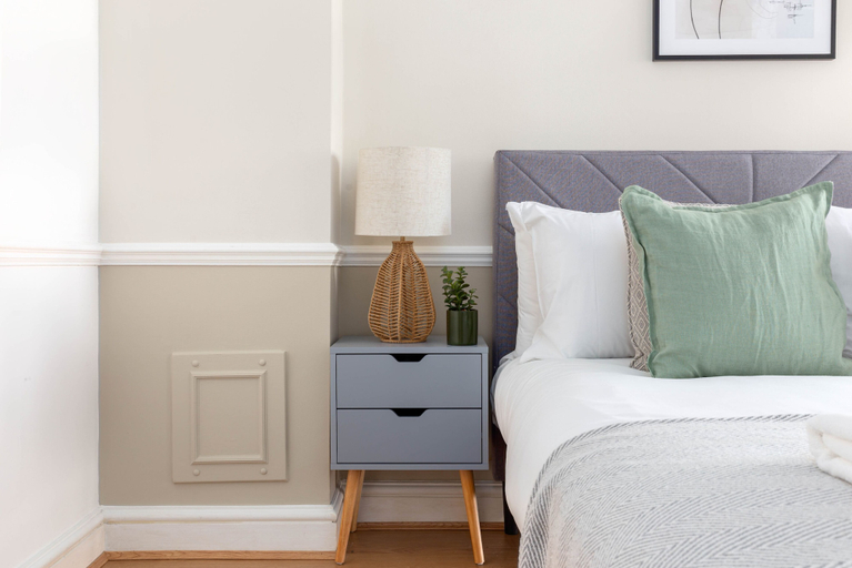 Bedroom 3, The Goldhawk Road Collection, London