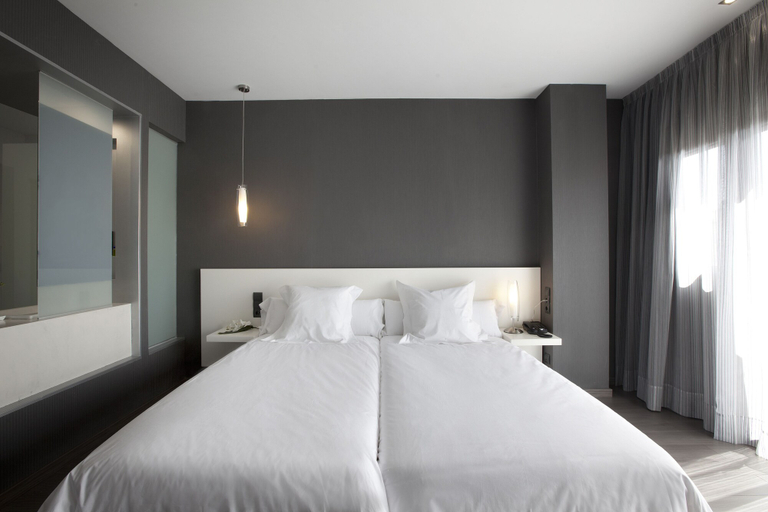Bedroom 3, Hotel MasMonzon, Huesca