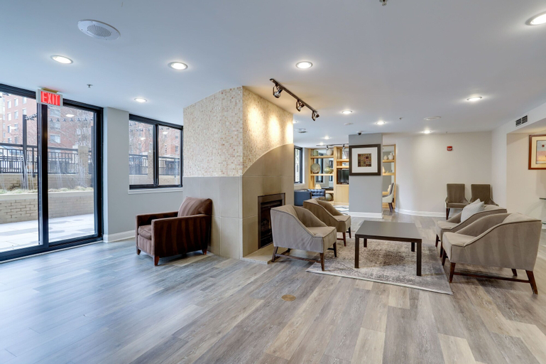 Amazing 1 Bedroom Condo Ballston, Arlington
