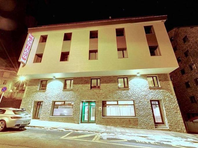 Exterior & Views 2, Hotel Guineu, Pyrénées-Orientales