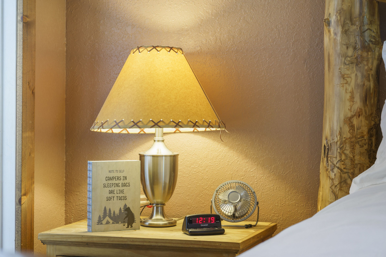 Bedroom 3, Bluff Cabin, Taney