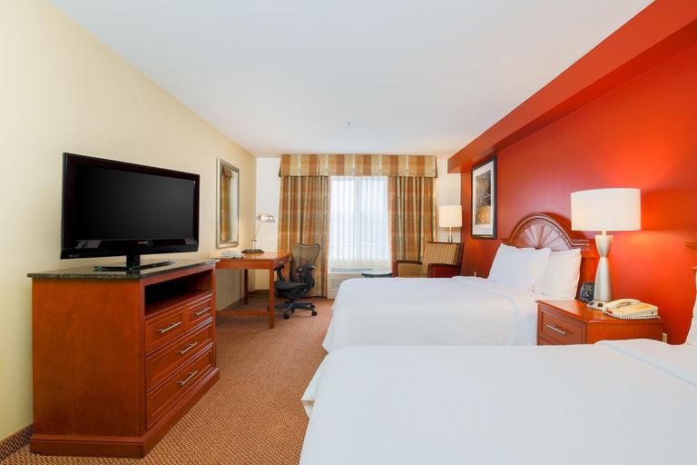 Bedroom 3, Hilton Garden Inn Anchorage, Anchorage