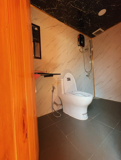 Bathroom 3, Tropical Garden Homestay, Đà Lạt