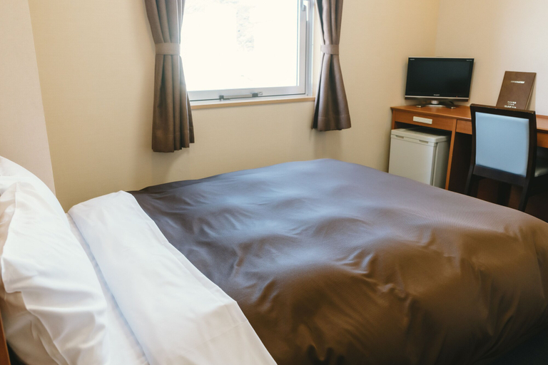 Bedroom 2, Kurenai Hotel, Kumamoto