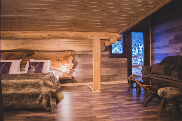 Bedroom 3, QChalet, Sacele