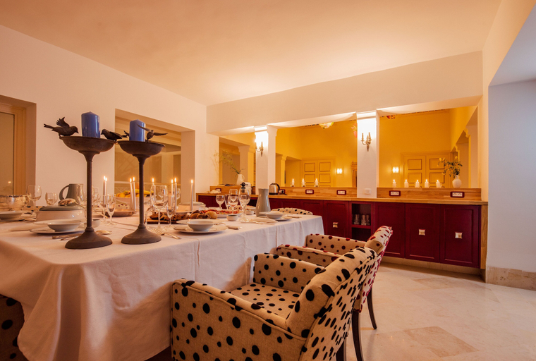 Food & Drinks 4, La Demeure, Carthage
