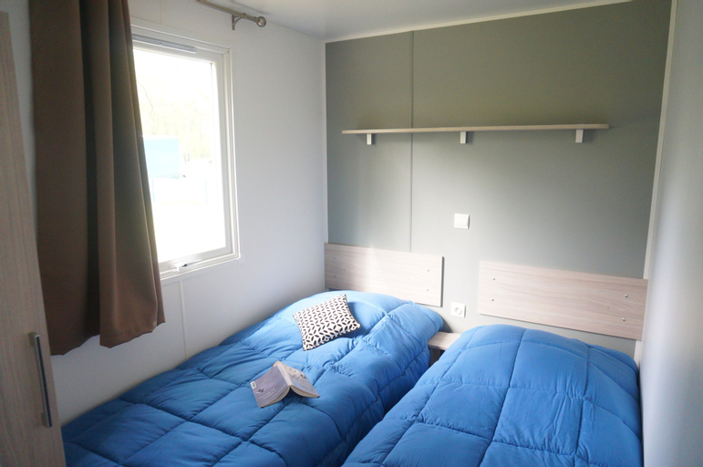 Bedroom 12