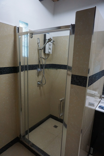 Bathroom, One Bedroom House HHK-19-1, Ba