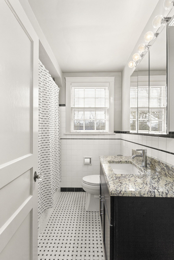Bathroom 3, Cottage Charm, Davidson