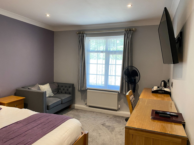 Bedroom 3, Exeter Court Hotel, Devon