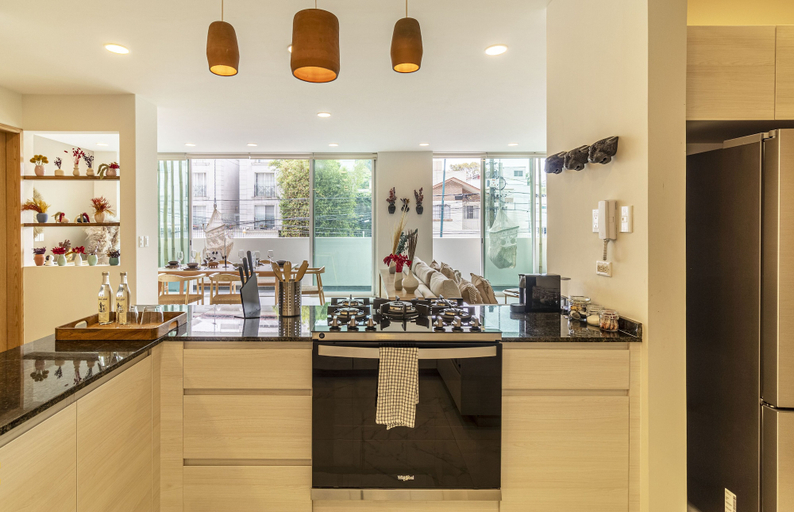 Food & Drinks 5, Goldsmith by Kukun, Mexico City