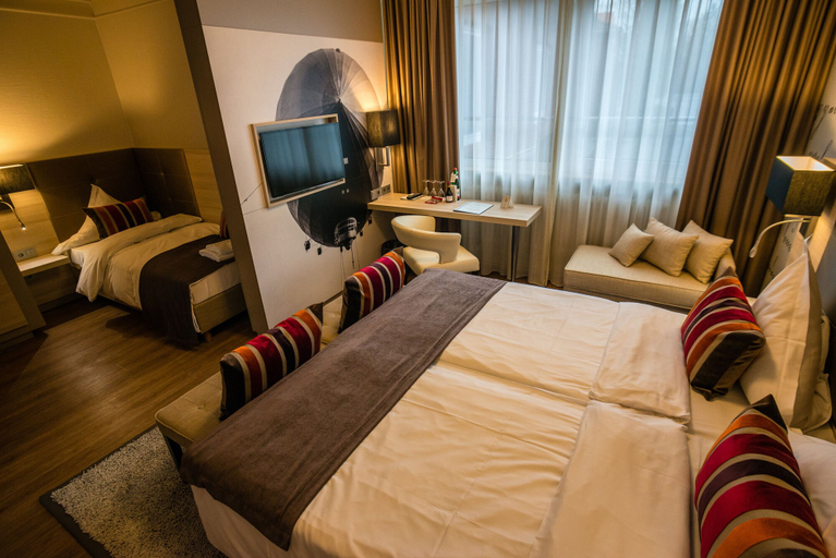Bedroom 2, Hotel Zum Zeppelin, Hamburg
