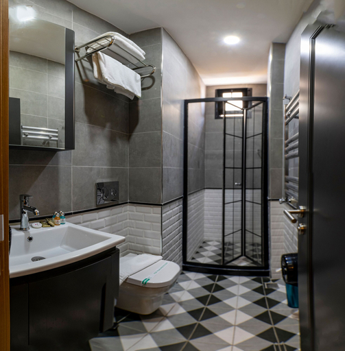 Bathroom 5, Confores Hotel, Bakırköy