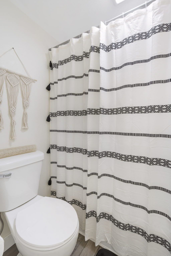 Bathroom 4, Fall Creek Retreat - 2.5 Miles From DT Branson!, Taney