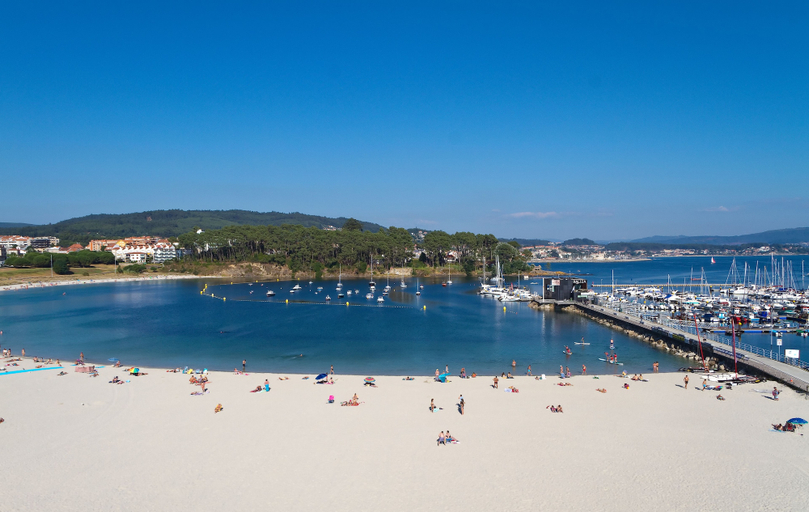 Others 3, Aptos Duerming Portonovo Pico, Pontevedra