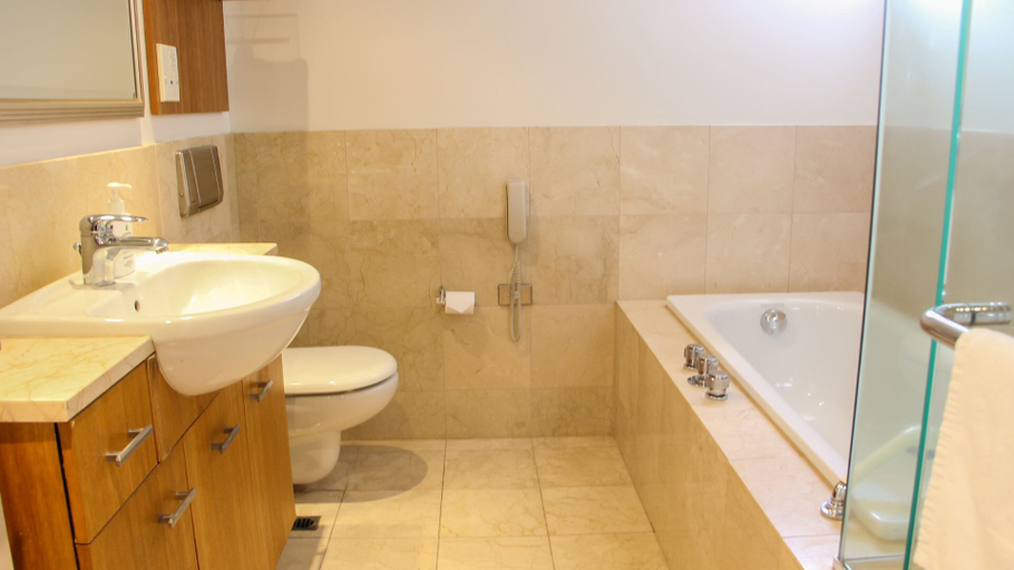 Bathroom, Metropolis 2 Bedroom, Waitakere