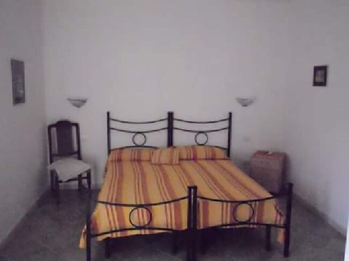 Bedroom 3, B&B Ecoturismo L'Elicriso, Carbonia-Iglesias