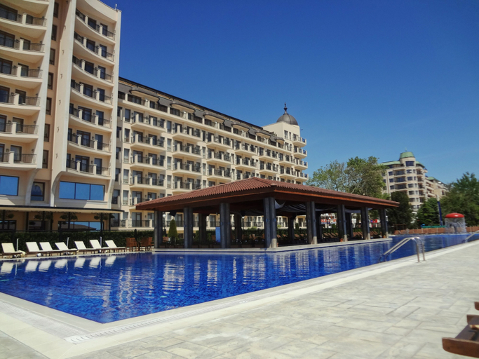 Exterior & Views 2, Sea View Rental Front Beach, Varna