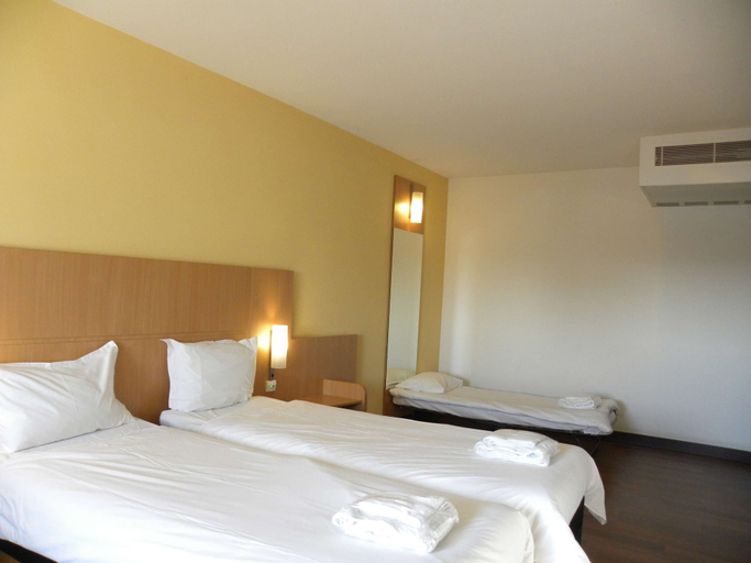 Bedroom 4, ibis Sofia Airport, Stolichna