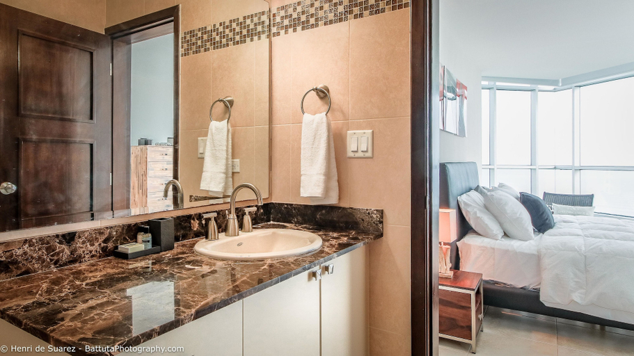 Bathroom 3, Modern Apartment in Costa del Este, Panamá
