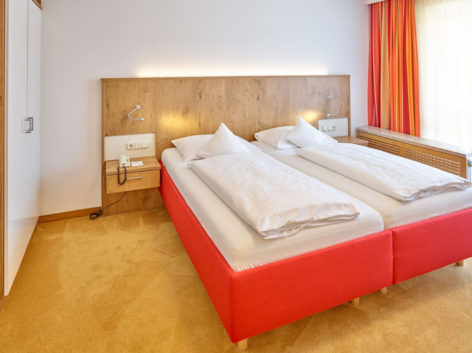 Bedroom 4, Parkhotel Bad Griesbach, Passau