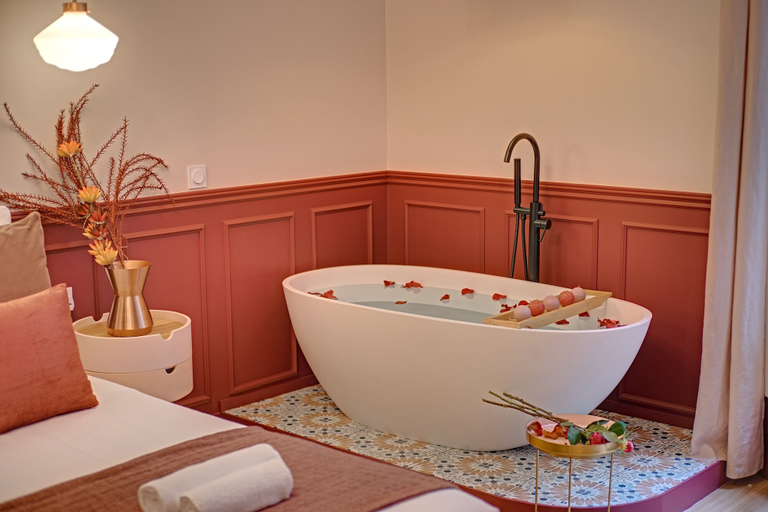 Bathroom 3, Miss Marguerite Suite, Paris