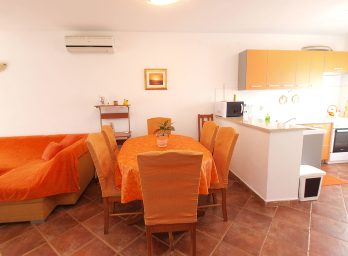 Others 4, Apartment 446, Fažana