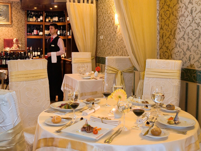 Food & Drinks 5, Hotel Capitol, Varna