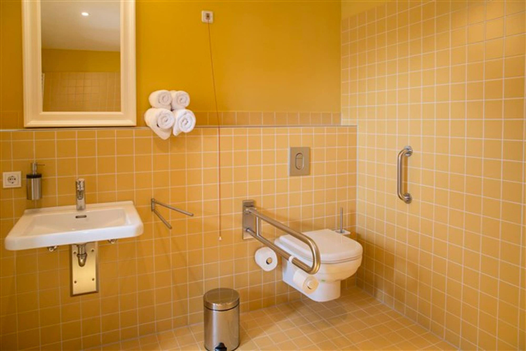 Bathroom, Gutshof Ketzin, Havelland