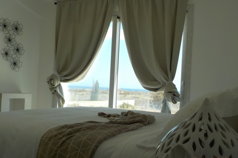 Bedroom 5, Coralli del Plemmirio, Syracuse