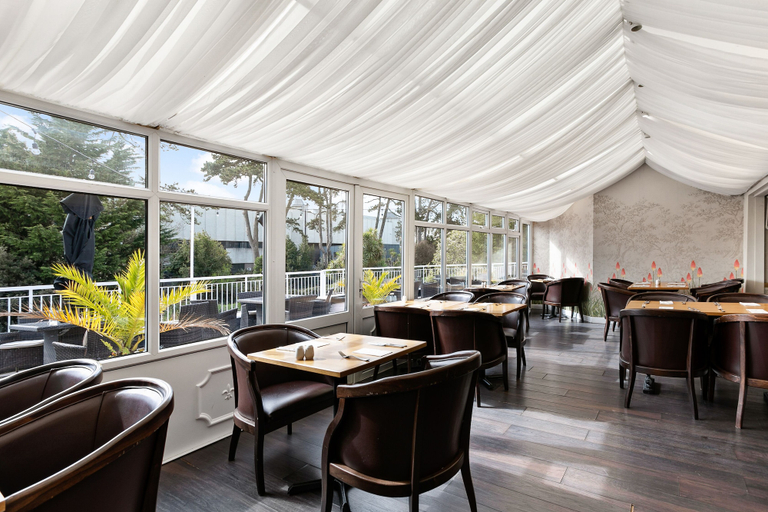 Food & Drinks 5, Abbey Sands Hotel, Torbay