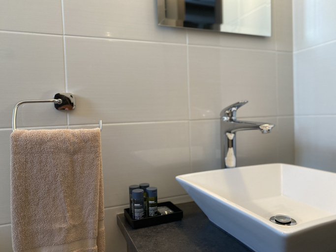 Bathroom 3, Phaedrus Living City Flat Demetra 102, Larnaca