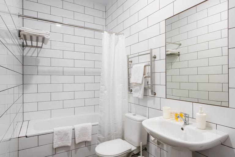 Bathroom 3, Granat Hotel, Narimanovskiy rayon