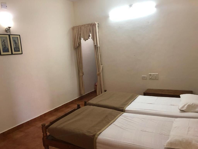 Bedroom 2, Ayuryogashram Heritage, Thrissur