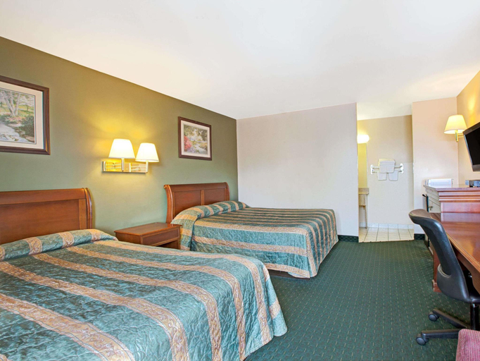 Bedroom 3, Knights Inn - South Hackensac, NJ, Bergen