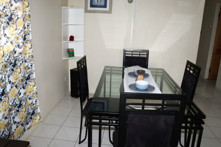 Others 4, Dover Beach House